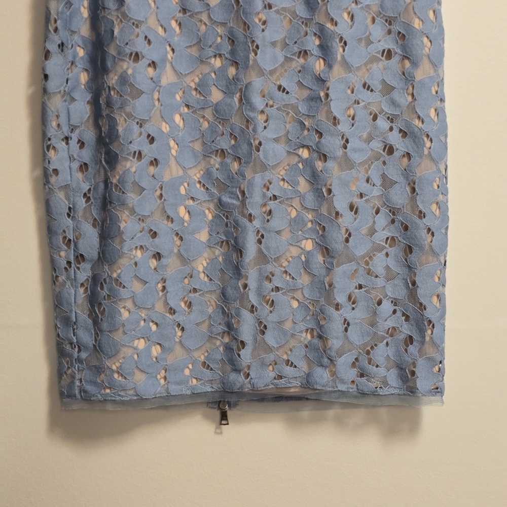 BcbgMaxazria Elegant Blue Lace Pencil  Skirt With Elastic Waistband Size Xs - Picture 3 of 11